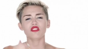 Miley Cyrus Sexy Video Compilation