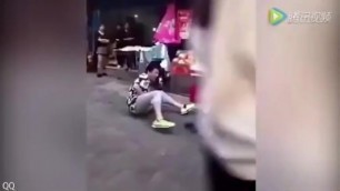 Asian Psycho Girl Kicks her Boyfriend 9 Times