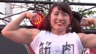 Petite Asian Muscle Girl Flex off