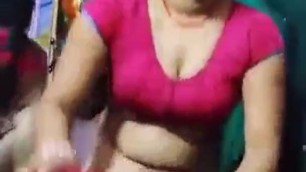 Desi Bhabhi Strips Out Of Her Saree And Shows Pussy