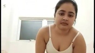 Beautiful Desi Girl’s Nude Video For Lover