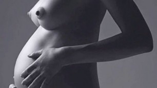 Miranda Kerr Naked: http://ow.ly/SqHsN